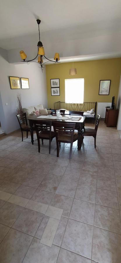 منزل الضيف Vátos  في House In The Country المظهر الخارجي الصورة