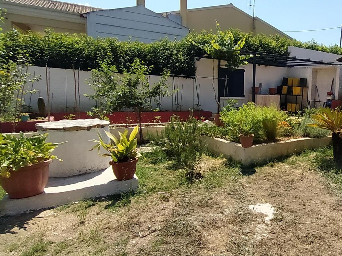 منزل الضيف Vátos  في House In The Country المظهر الخارجي الصورة