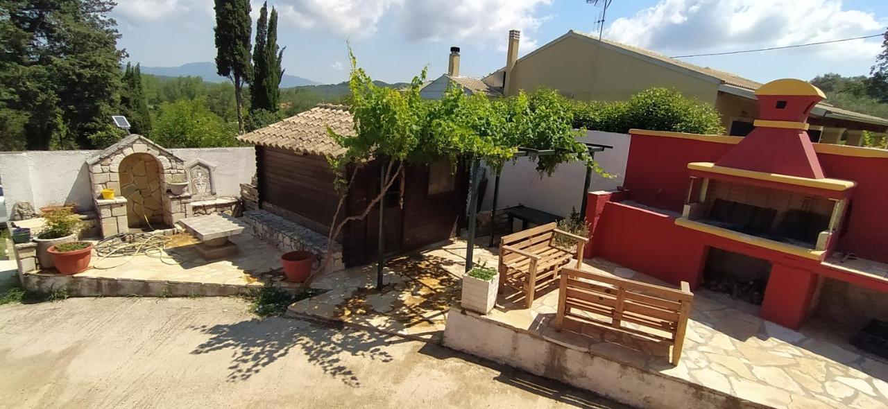 منزل الضيف Vátos  في House In The Country المظهر الخارجي الصورة